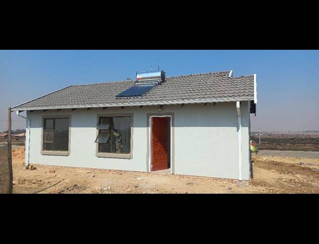 2 BEDROOM HOUSE FOR SALE IN SELCOURT